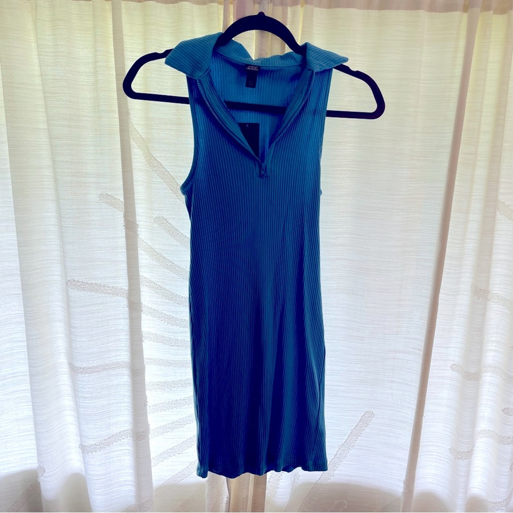Collared zipper mini dress